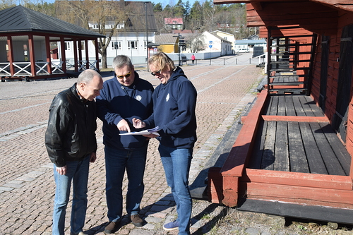 Viikko ennen H-hetkeä kävimme tarkistamassa koko reitin. Tässä lähtöpaikalla Loviisassa.